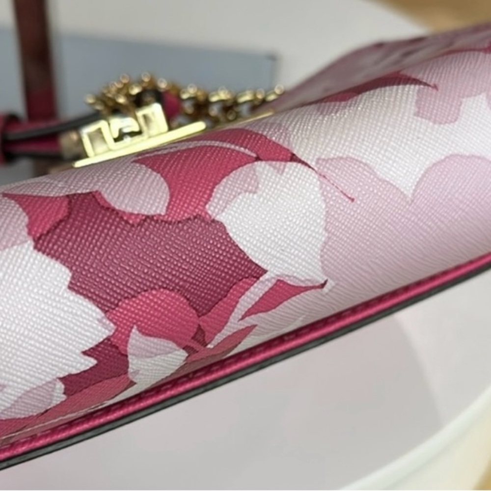 Michael Kors Mini Floral Crossbody - Picture 4 of 8